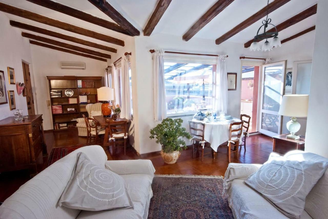 오리스타노 Attico In Centro Con Vista Della Torre - Cozy Penthouse Facing To The Tower 아파트 외부 사진